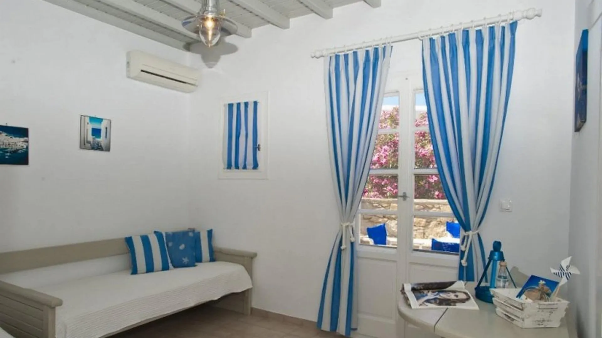 Gryparis' Club Apartments Mykonos Town