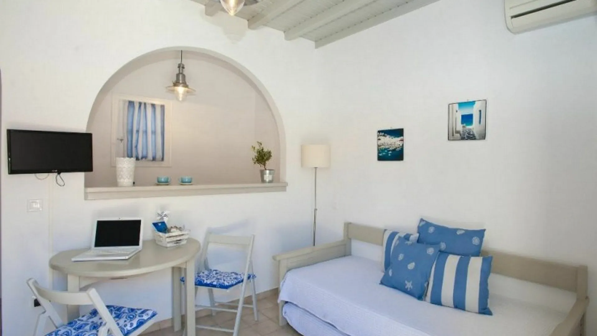 Gryparis' Club Apartments Mykonos Town Greece